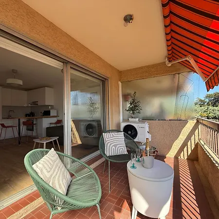27 M2 Avec Terrasse Sud Sans Vis-a-vis Et Parking Six-Fours-les-Plages